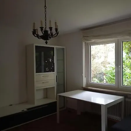 Garden Oasis Retreat: With Terrace Appartement Munich